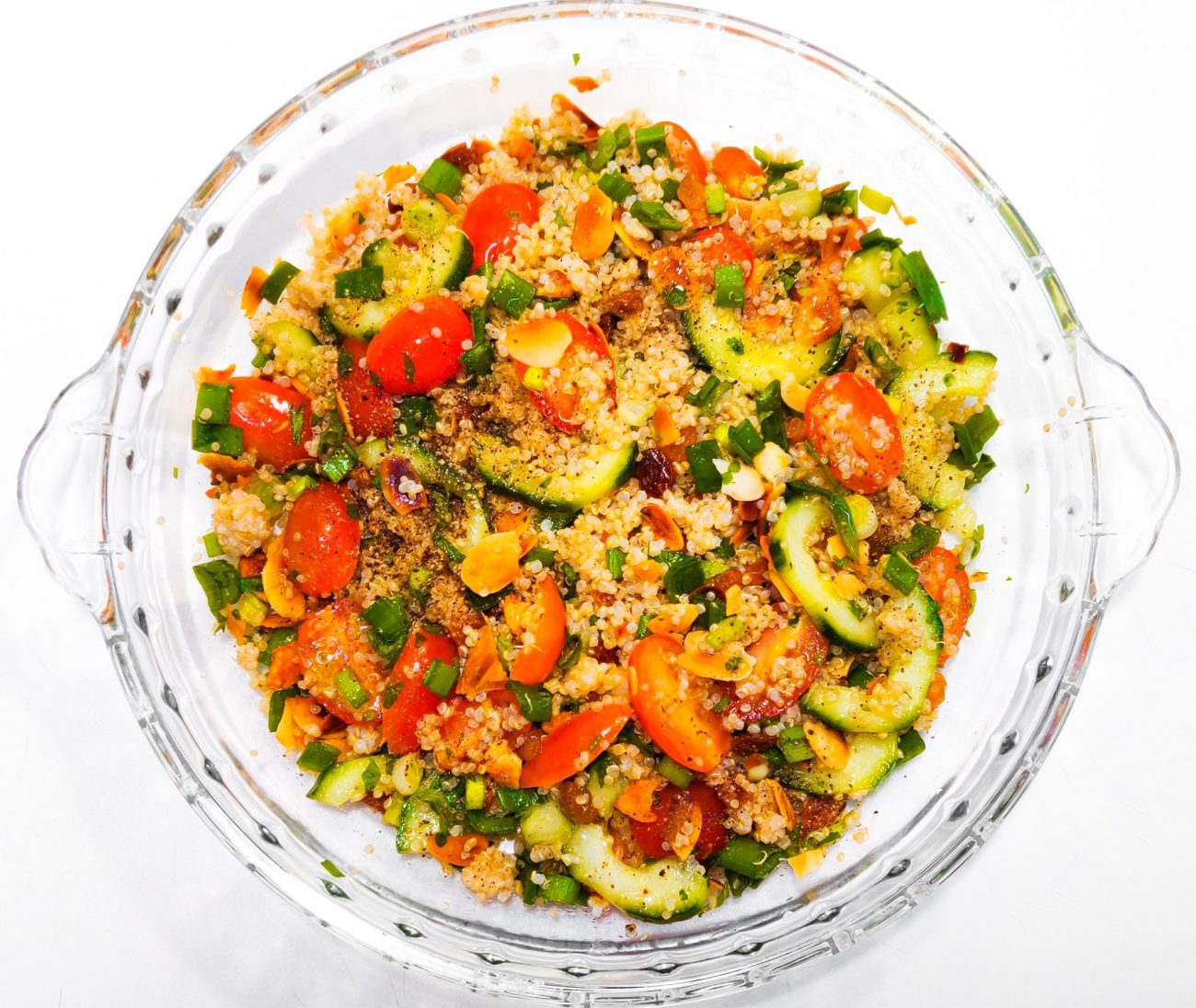 Salată cu quinoa